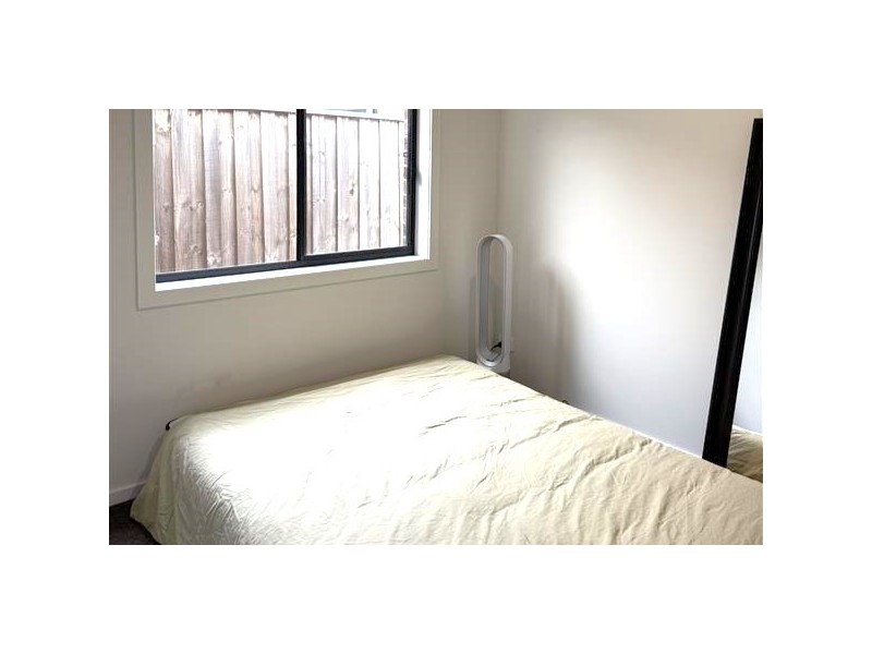 3 Labrador Street, Clyde North VIC 3978