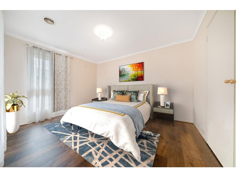 8 Dobell Crescent, Werribee VIC 3030