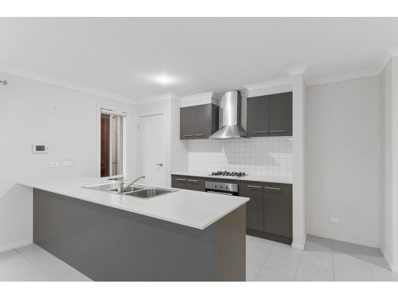 12 Gungurra Grove, Wyndham Vale VIC 3024