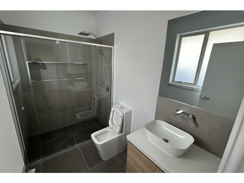 7 Distaff Way, Rockbank VIC 3335