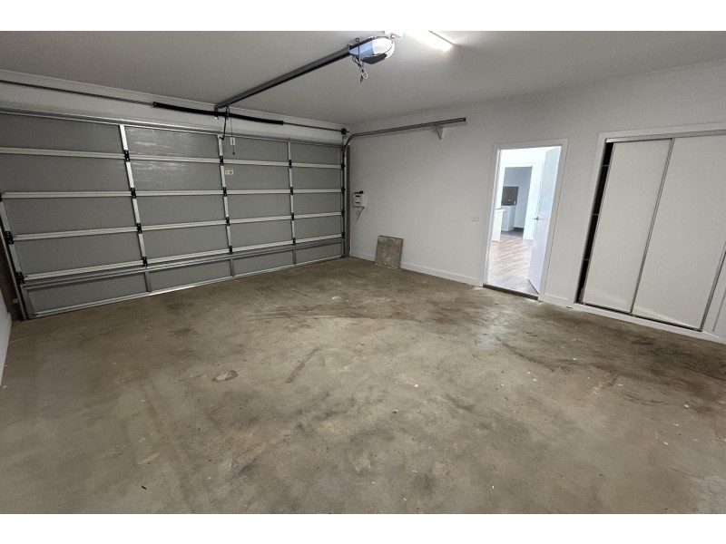 7 Distaff Way, Rockbank VIC 3335