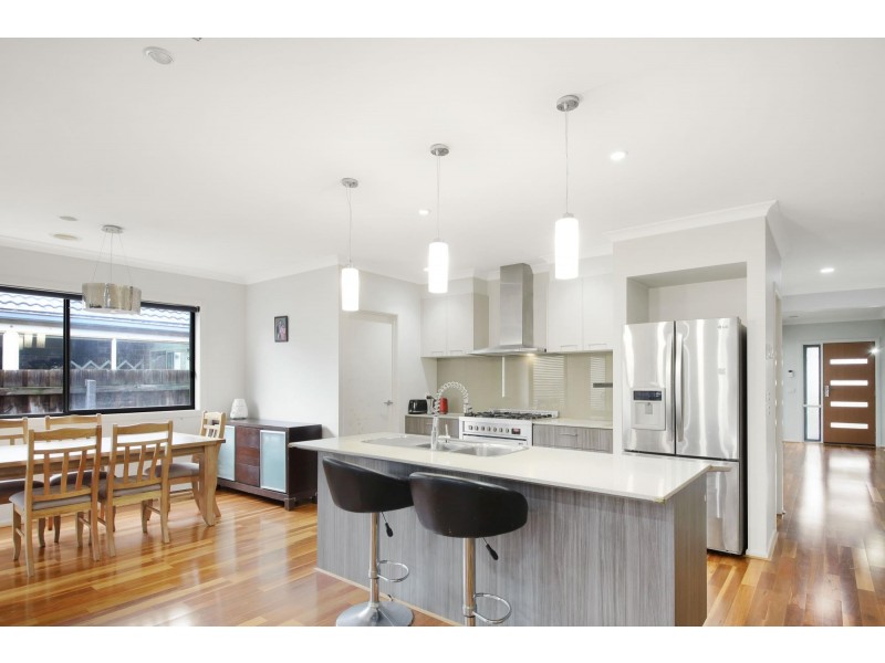 9 Skein Street, Point Cook VIC 3030