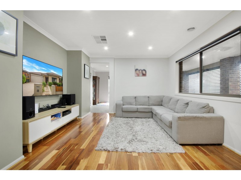 9 Skein Street, Point Cook VIC 3030