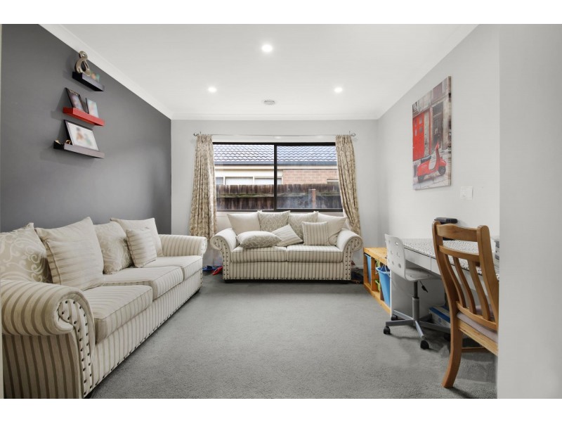 9 Skein Street, Point Cook VIC 3030