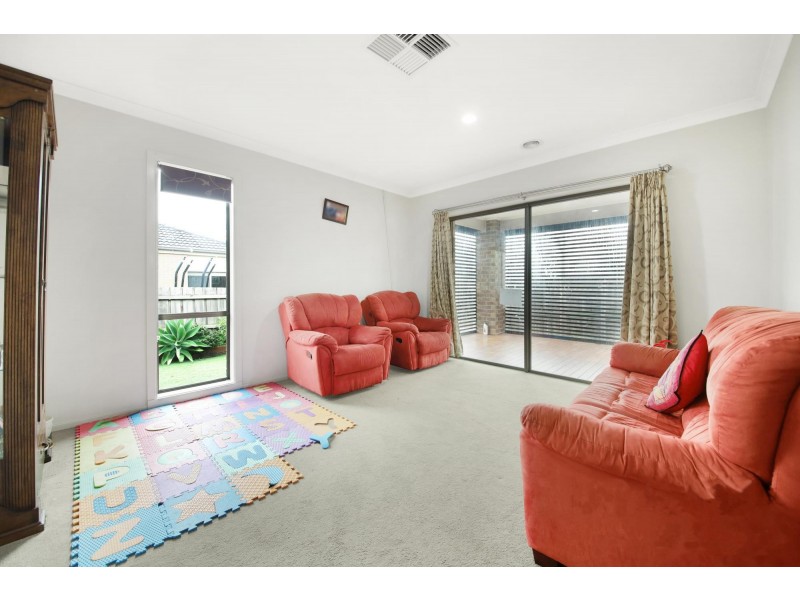 9 Skein Street, Point Cook VIC 3030