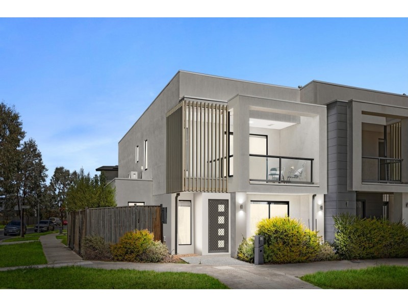 43 Williams Landing Boulevard, Williams Landing VIC 3027