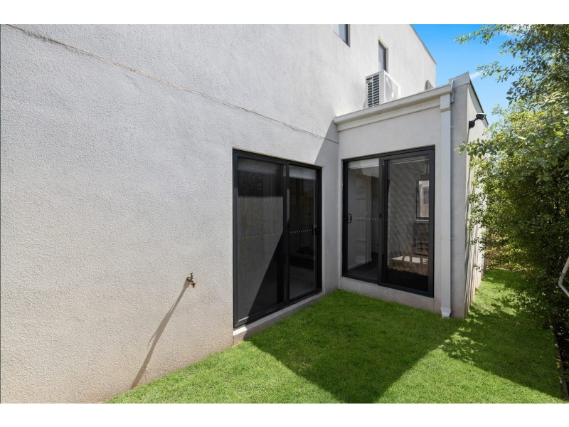 43 Williams Landing Boulevard, Williams Landing VIC 3027