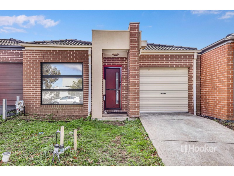 71 Havana Parade, Pakenham VIC 3810