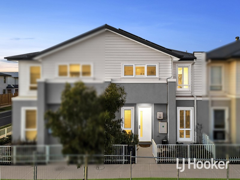 18 Cadenza Walk, Tarneit VIC 3029