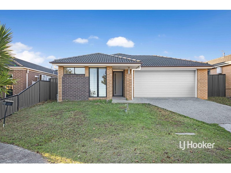 21 Michael Place, Point Cook VIC 3030