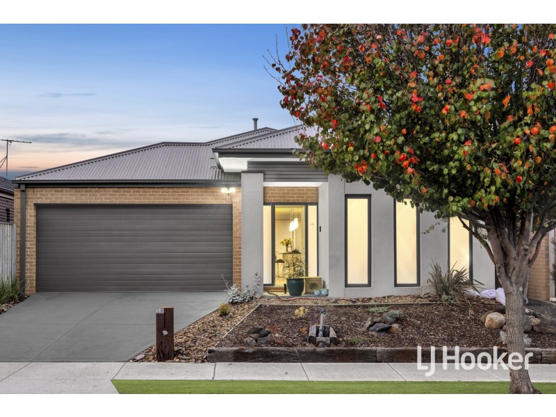 13 Denman Drive, Point Cook VIC 3030