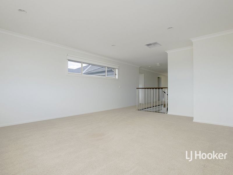 165 Sanctuary Lakes South Boulevar, Sanctuary Lakes VIC 3030