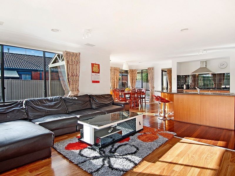 17 Sassari Court, Point Cook VIC 3030