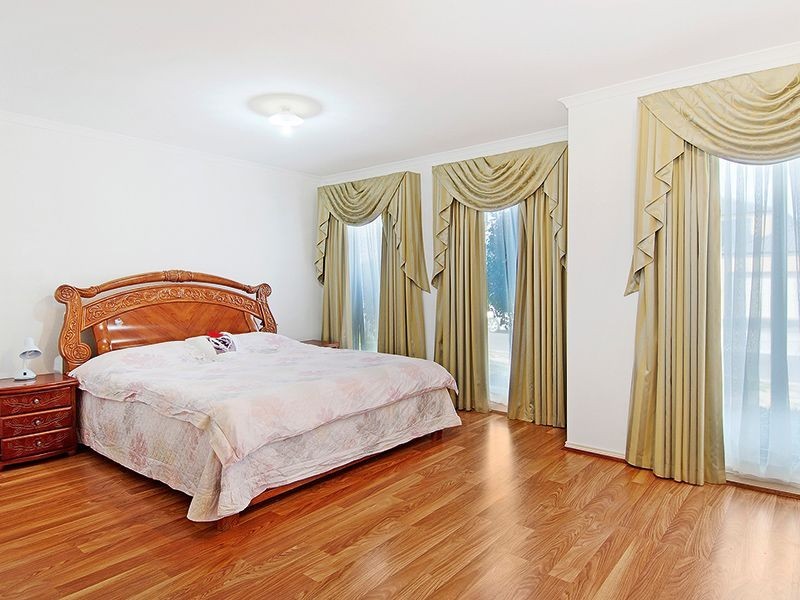 17 Sassari Court, Point Cook VIC 3030