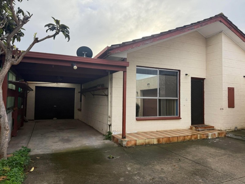 2/160 Central Avenue, Altona Meadows VIC 3028