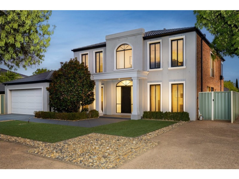 5 Oldfield Place, Point Cook VIC 3030