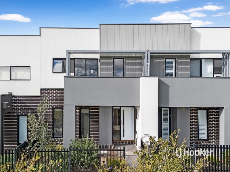 6 Palmerston Walk, Werribee VIC 3030