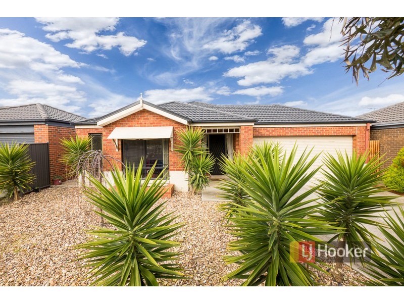27 Condamine Avenue, Wyndham Vale VIC 3024