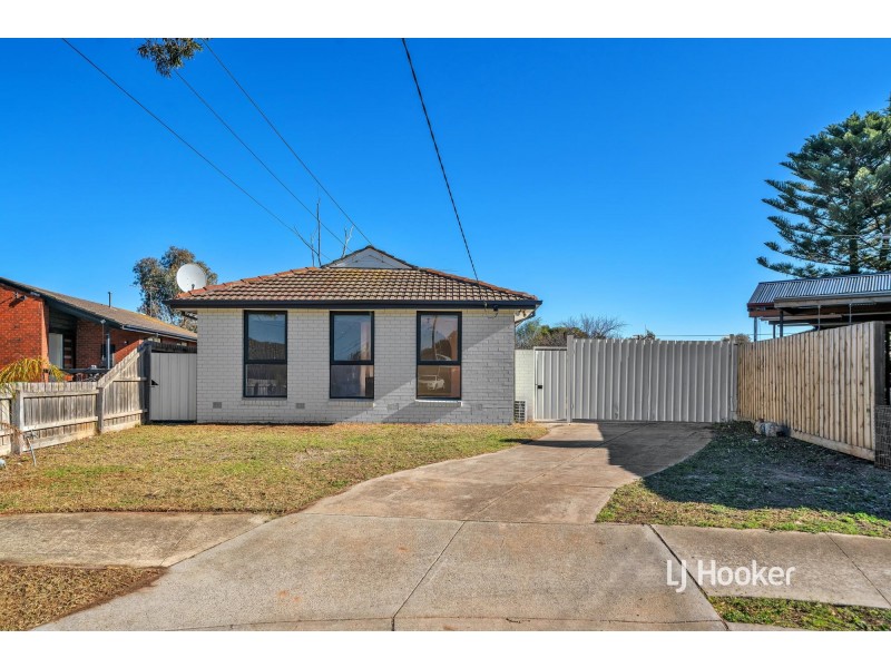 93 Huntingfield Drive, Hoppers Crossing VIC 3029