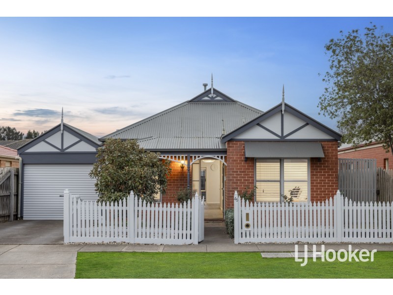 45 Lancaster Drive, Point Cook VIC 3030