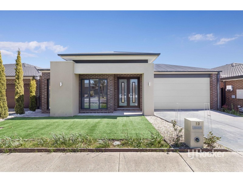 13 Pascal Crescent, Kalkallo VIC 3064