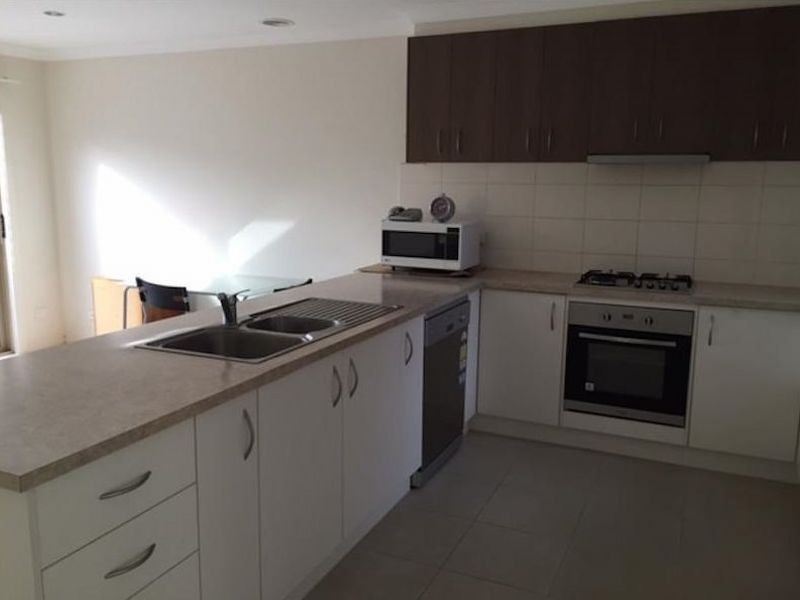 24 Tom Roberts Parade, Point Cook VIC 3030