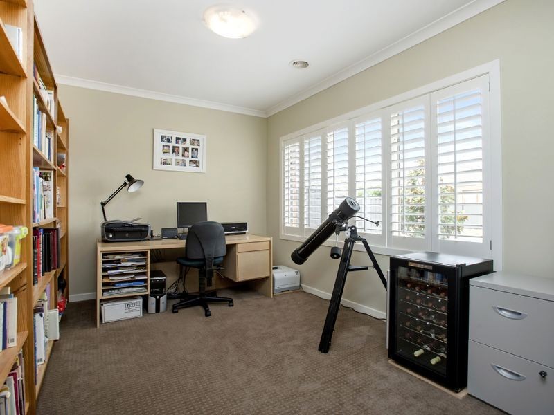 15 Tennant Street, Point Cook VIC 3030