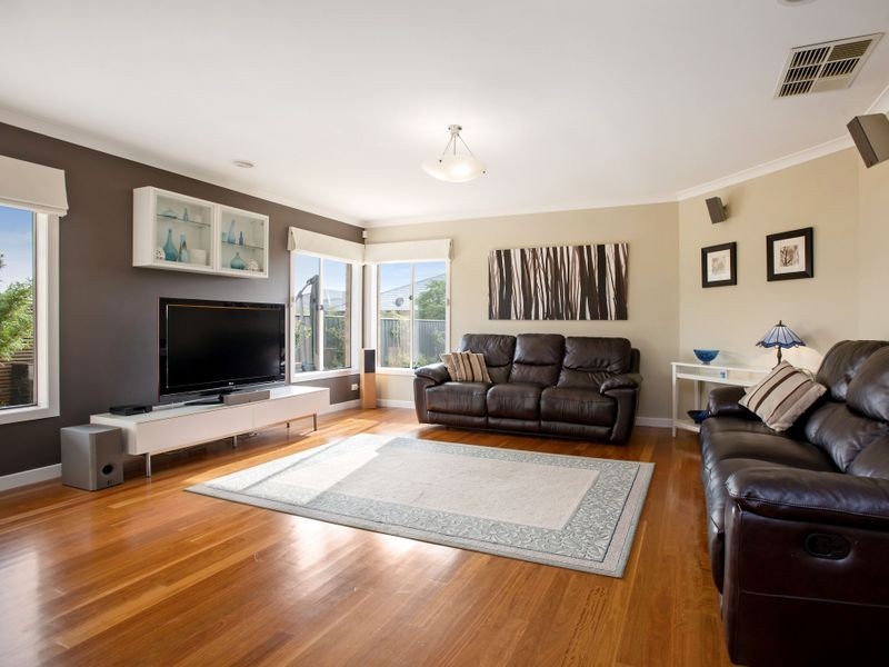 15 Tennant Street, Point Cook VIC 3030