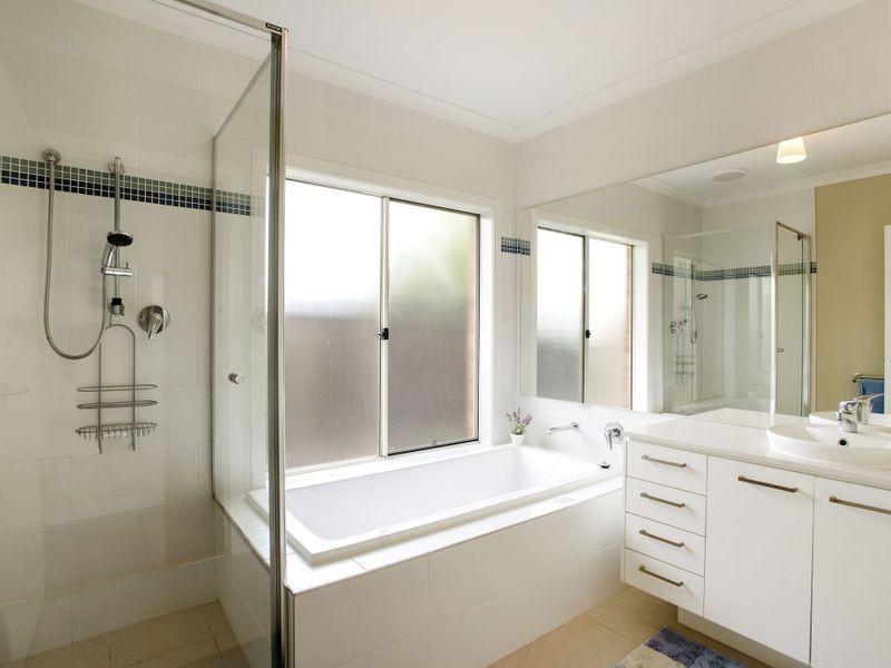 15 Tennant Street, Point Cook VIC 3030