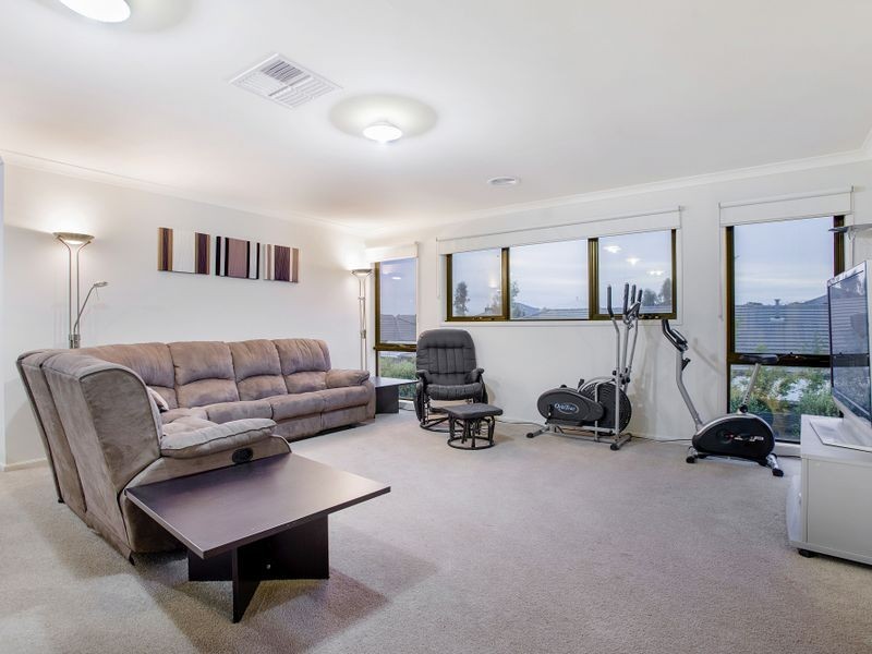 1 Heathcote Drive, Eynesbury VIC 3338