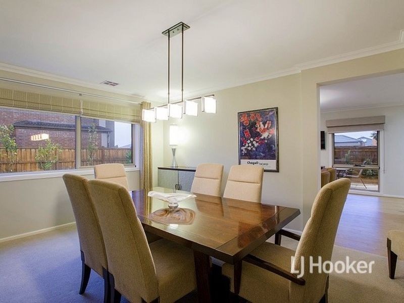 2 Bay Way, Point Cook VIC 3030