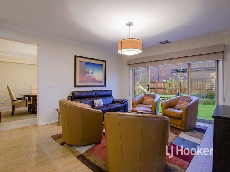 2 Bay Way, Point Cook VIC 3030