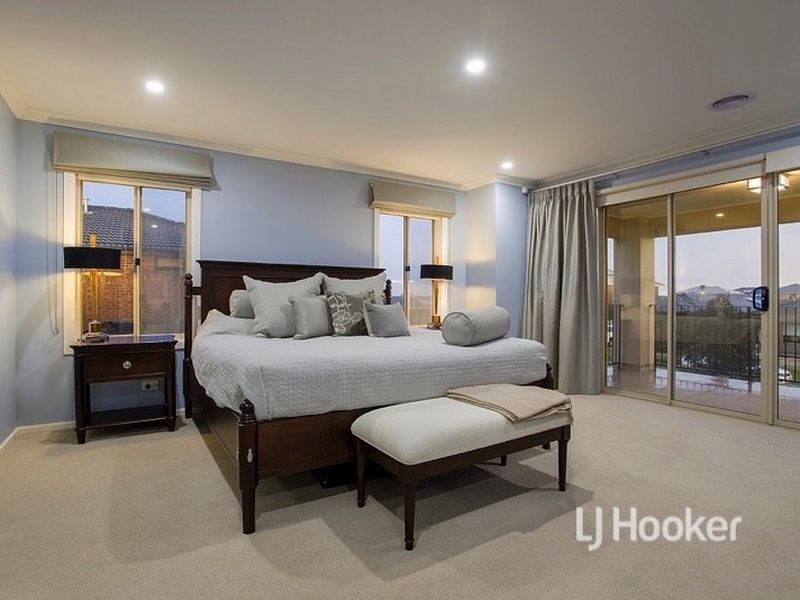 2 Bay Way, Point Cook VIC 3030