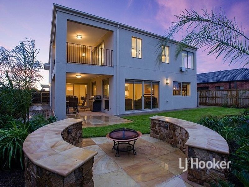 2 Bay Way, Point Cook VIC 3030