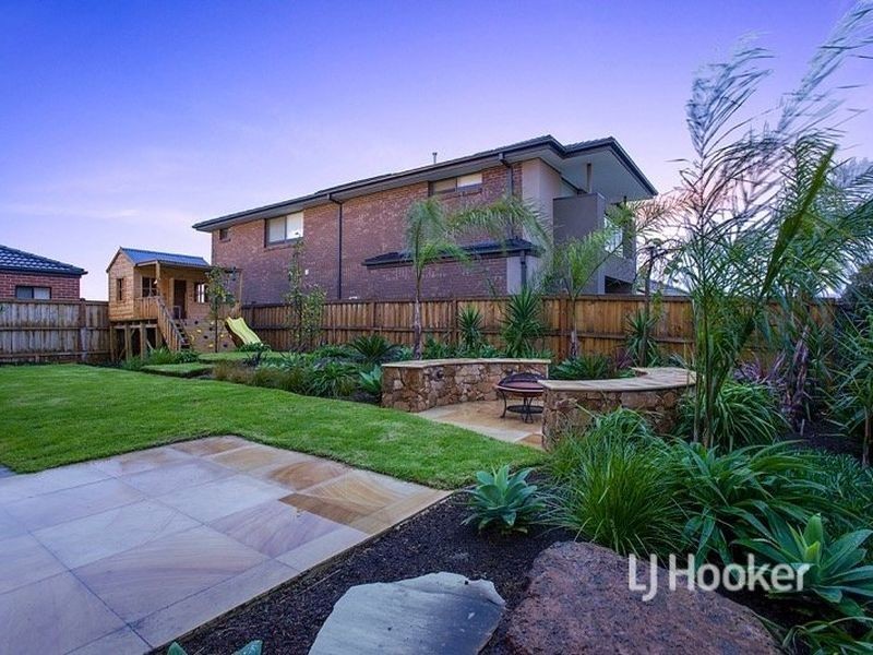 2 Bay Way, Point Cook VIC 3030