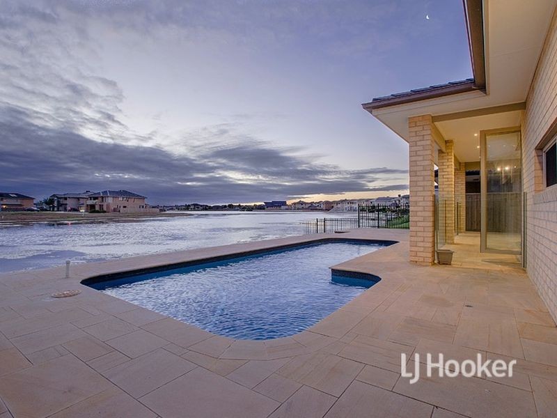 62 Sanctuary Lakes East Boulevard, Sanctuary Lakes VIC 3030