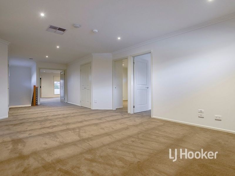 62 Sanctuary Lakes East Boulevard, Sanctuary Lakes VIC 3030