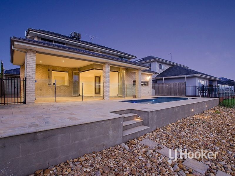 62 Sanctuary Lakes East Boulevard, Sanctuary Lakes VIC 3030