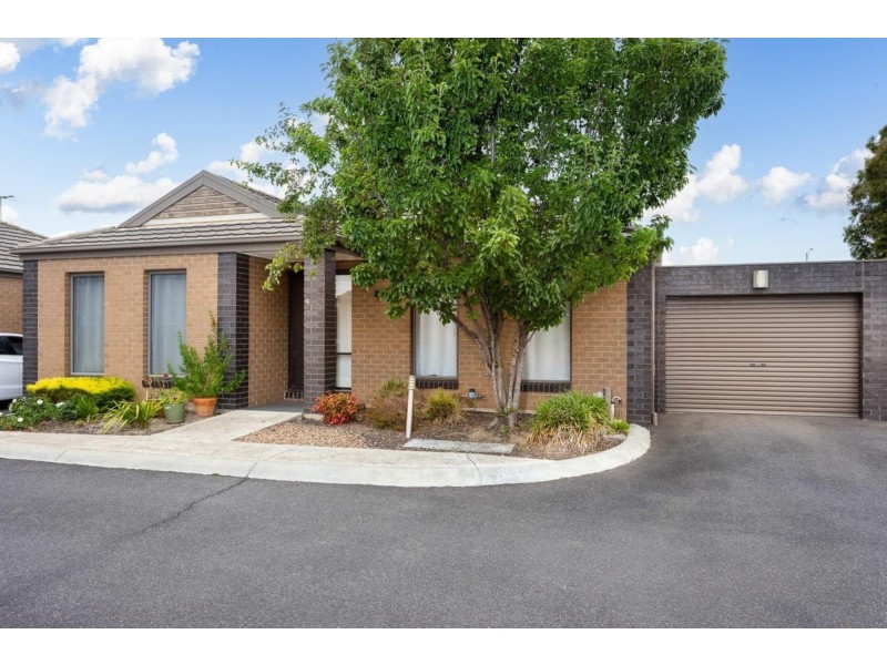 9/3 Campaspe Way, Point Cook VIC 3030