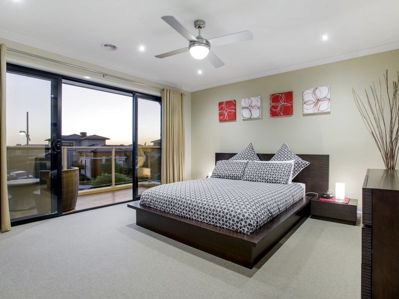 8 Hugo Drive, Point Cook VIC 3030