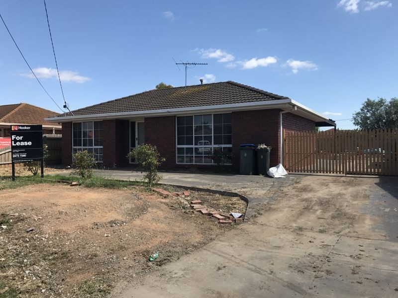 10 Pardalote Close, Werribee VIC 3030