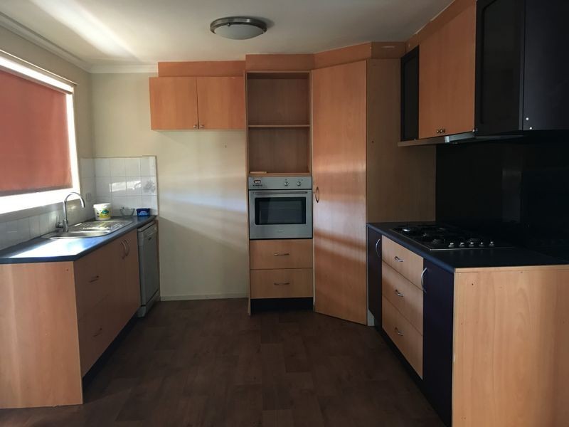 10 Pardalote Close, Werribee VIC 3030