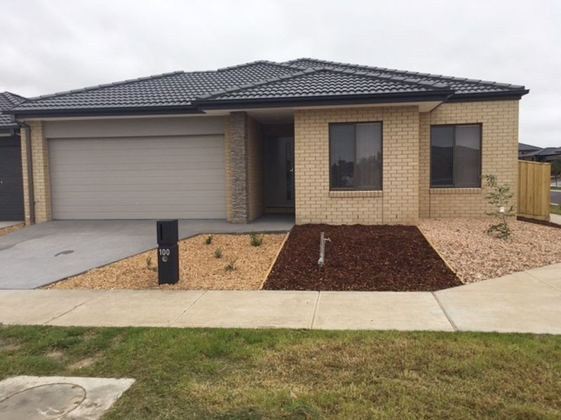 100 Sunnybank Drive, Point Cook VIC 3030