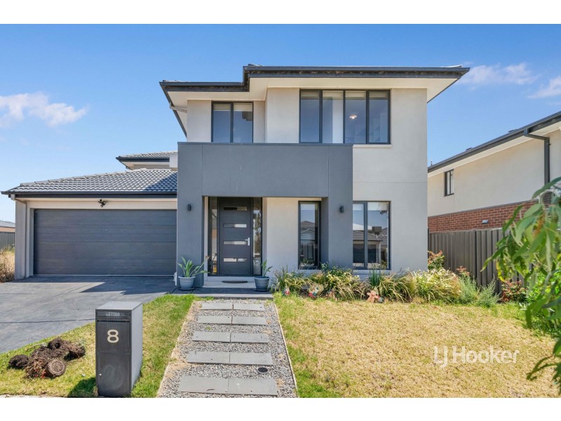 8 Gosfield Drive, Werribee VIC 3030
