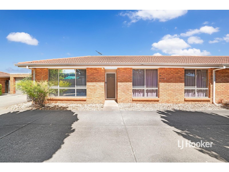 2/227 Princes Highway, Werribee VIC 3030