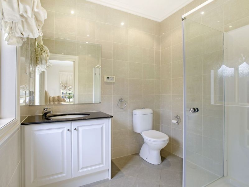 16 John Lecky Road, Altona Meadows VIC 3028