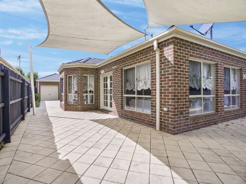 16 John Lecky Road, Altona Meadows VIC 3028