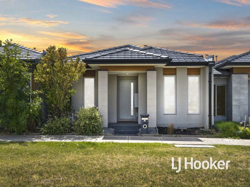 95 Millbrook Drive, Wyndham Vale VIC 3024