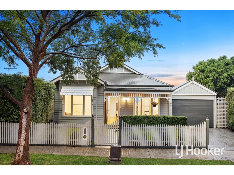 24 Neptune Drive, Point Cook VIC 3030