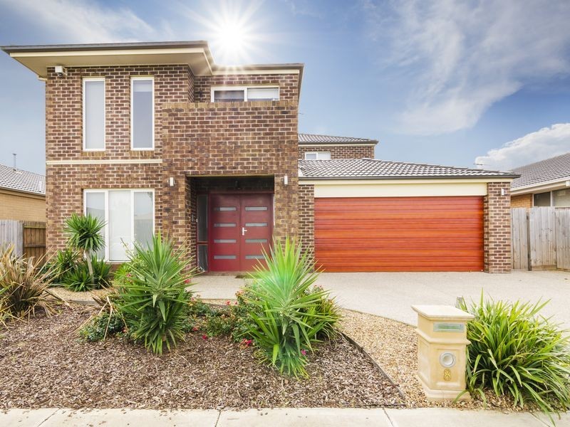 8 Glider Street, Point Cook VIC 3030